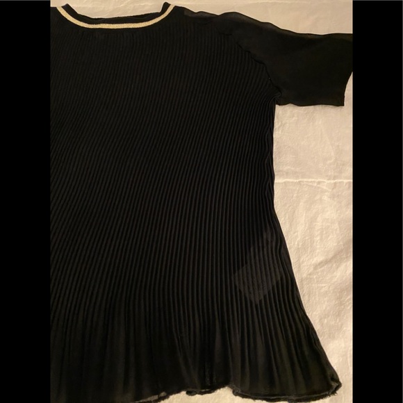 Top - Picture 4 of 4